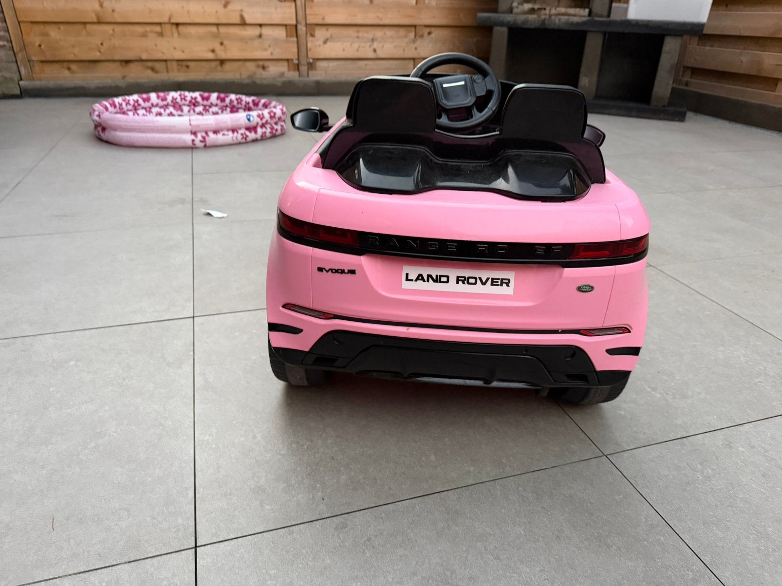 elektrische kinderauto op accu, Zo goed als nieuw