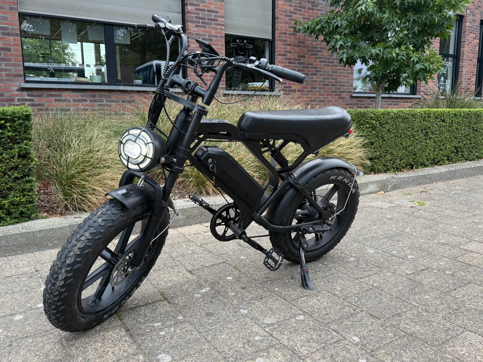 V20 Fatbike – Matzwart – Zeer nette staat, Fietsen en Brommers, Ophalen, Zo goed als nieuw