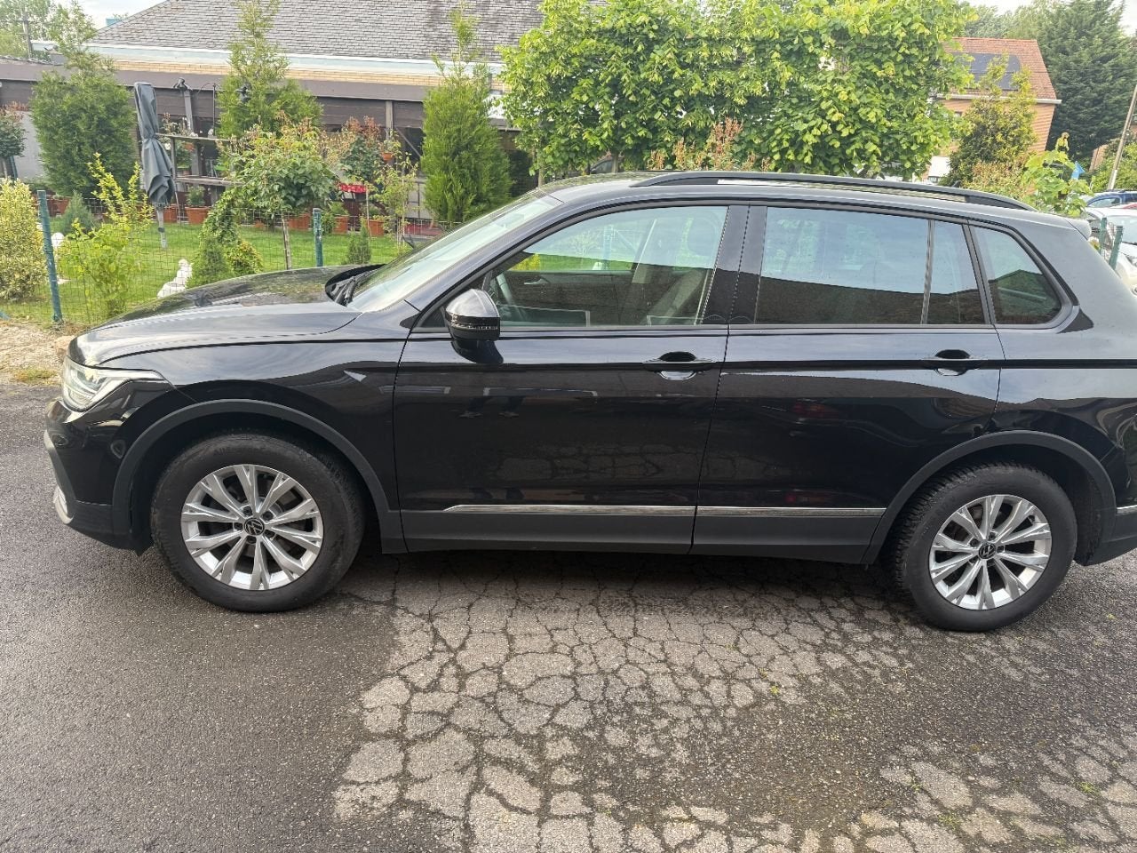 Volkswagen Tiguan Life (année de construction 2021), Autos, https://public.car-pass.be/vhr/3567bf33-e26e-4075-90de-f78d864cea72