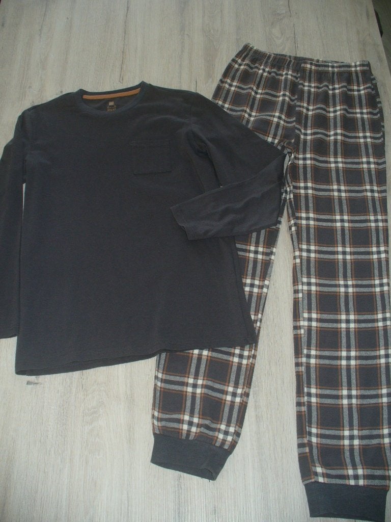 Pyjama Hema maat 158-164, Kinderen en Baby's, Kinderkleding | Maat 158, Nacht- of Onderkleding, Gebruikt, Ophalen of Verzenden