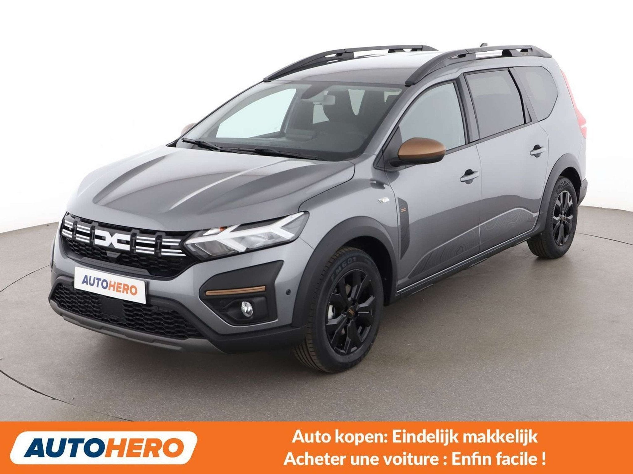 Dacia Jogger 1.6 Hybrid E-Tech Extreme (bj 2024, automaat), Auto's, Dacia, Stof, Gebruikt, Euro 6, 5 zetels