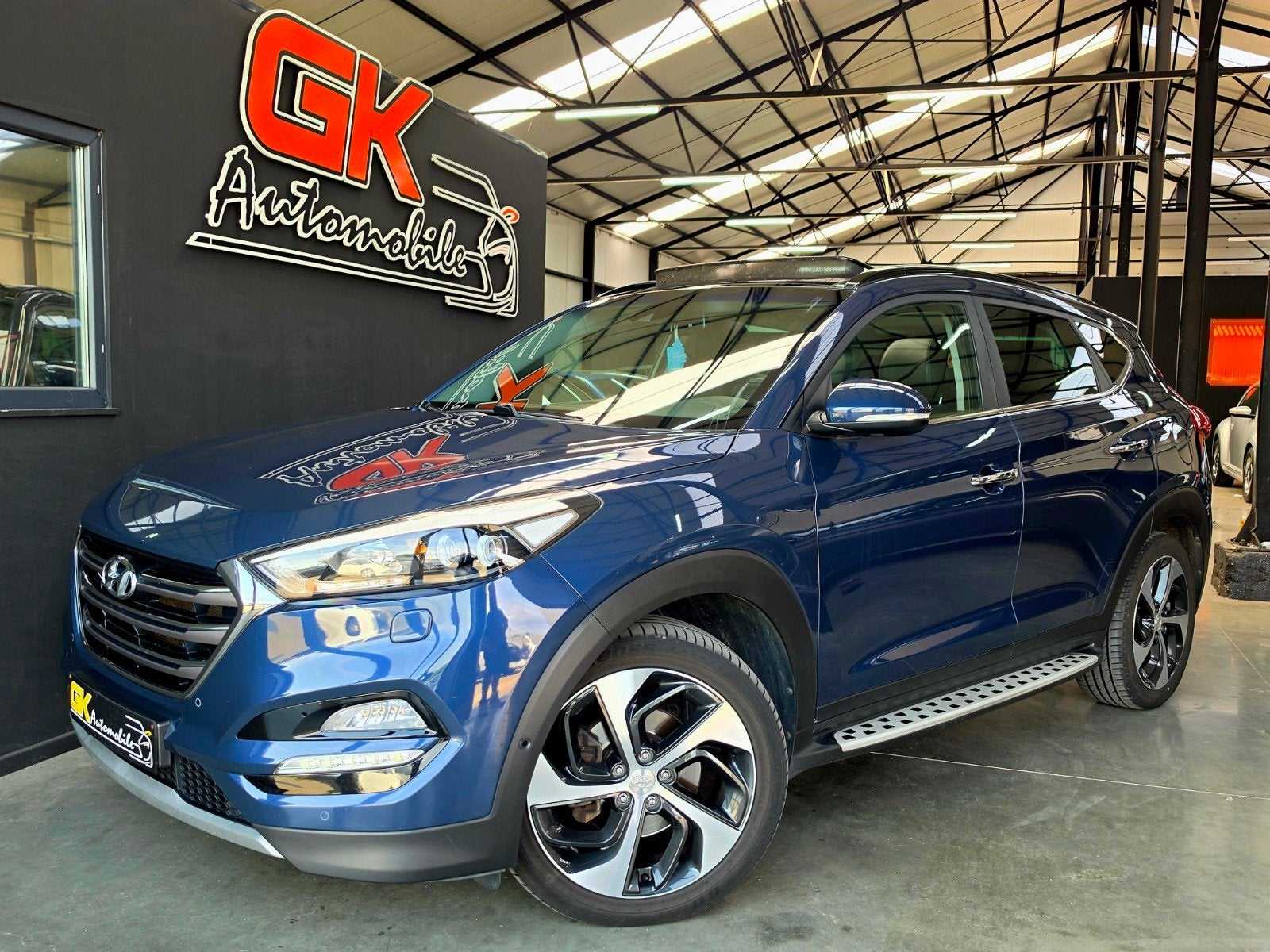 HYUNDAI TUCSON 2.0 CRDi 136 4WD EXECUTIVE – TOIT PANORAMIQUE, Autos, Euro 6, Entreprise, Entretenue par le concessionnaire, Noir