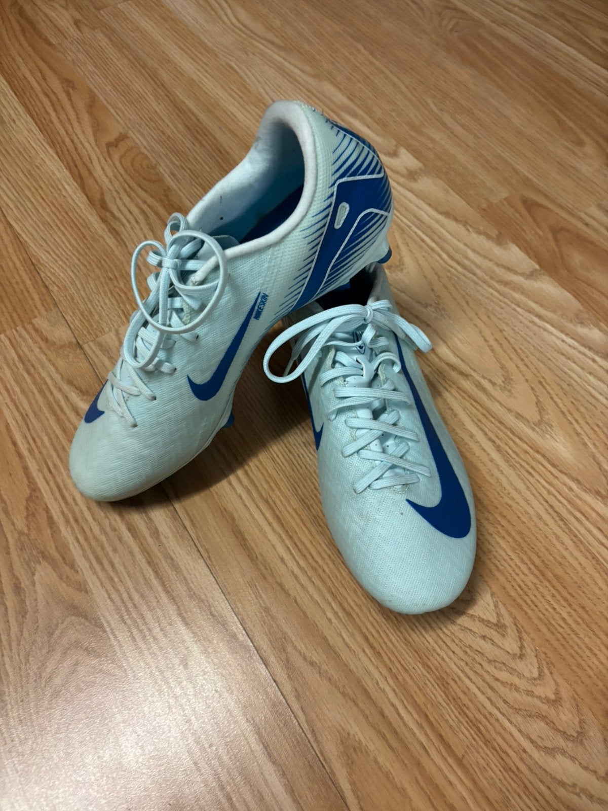 Chaussure de football Nike Mercurial, Sports & Fitness, Enlèvement, Comme neuf