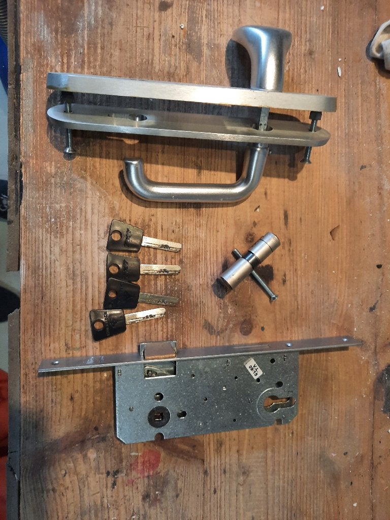 Serrure Litto avec barillet et clés Mul-T-lock, Bricolage & Construction, Serrurerie de bâtiment & Dispositif de fermeture, Enlèvement