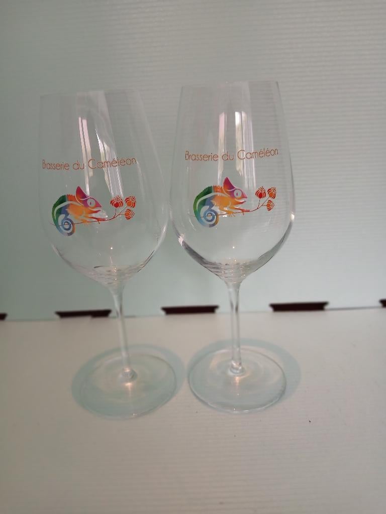Deux jolis verres sur pieds BRASSERIE DU CAMELEON, Collections, Enlèvement ou Envoi, Comme neuf, Verre ou Verres, Autres marques