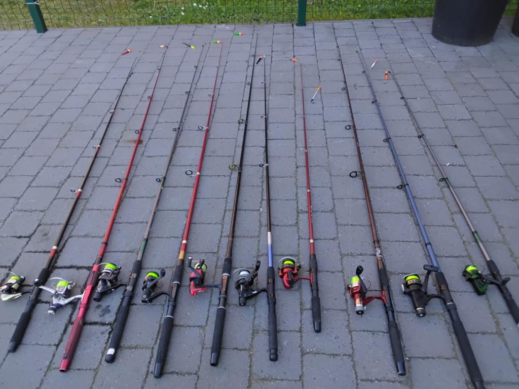 Lot de10 canne à pêches, Enlèvement