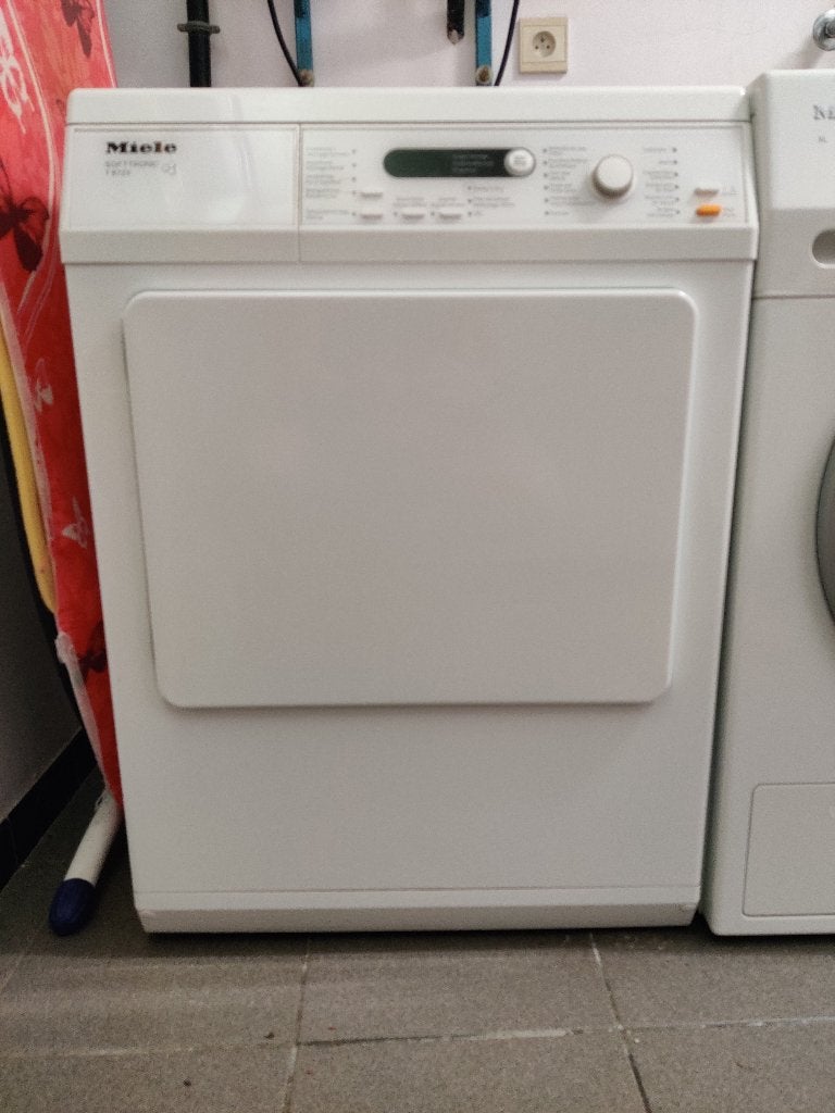 Miele droogkast T8723 met luchtafvoer, Elektronische apparatuur, Droogkasten, Ophalen, 6 tot 8 kg, Gebruikt, Minder dan 85 cm