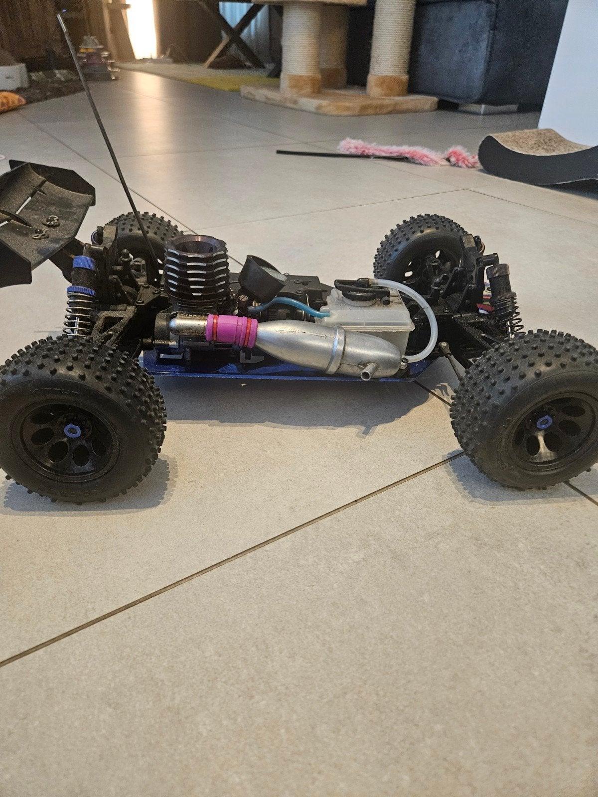 nitro auto goede staat !, Hobby & Loisirs créatifs, Modélisme | Radiocommandé & Téléguidé | Voitures, Enlèvement, Nitro
