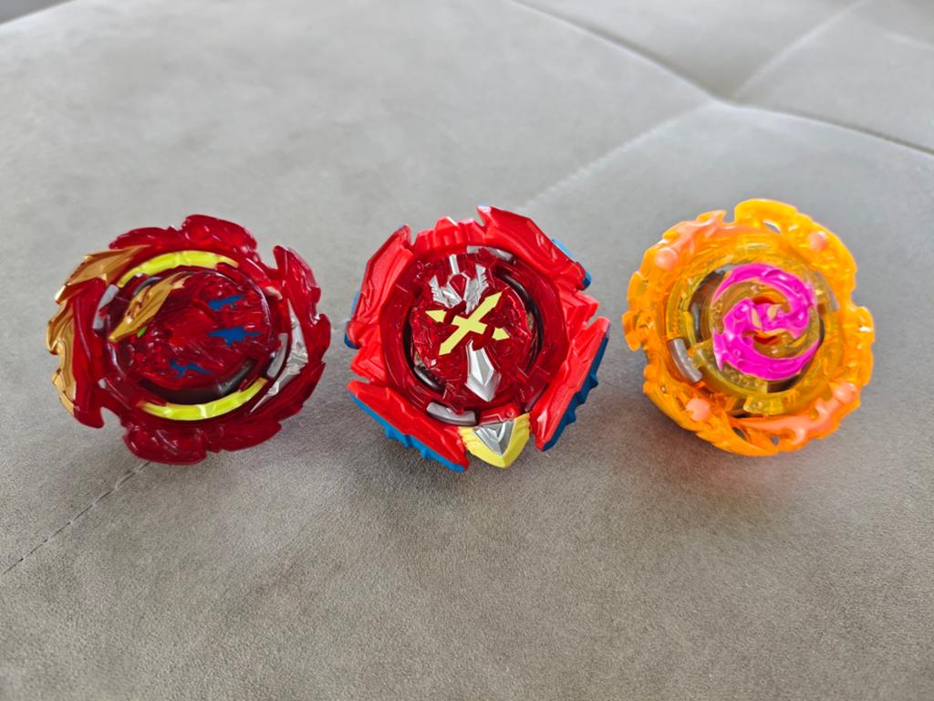 Beyblades avec lanceur, Enlèvement, Comme neuf