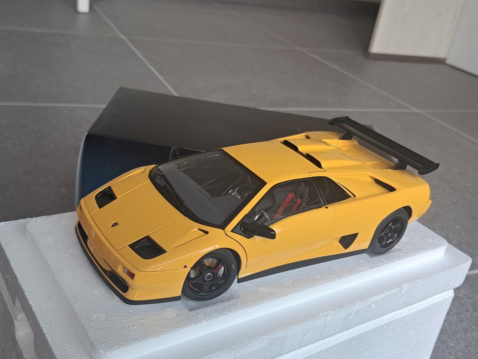 Lamborghini Diablo SV-R Superfly Autoart 1/18 neuve Défaut, Enlèvement ou Envoi, Comme neuf, Voiture, Autoart