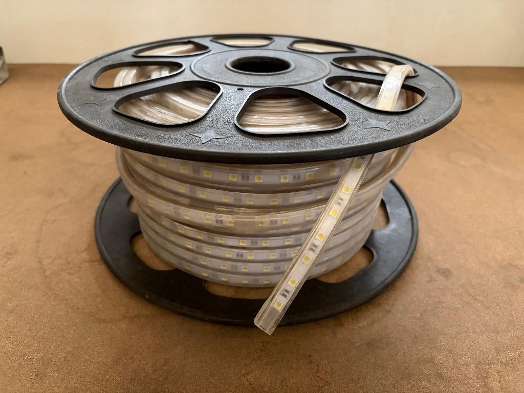 50 metre LED strip light reel, Neuf, Synthétique, Enlèvement, Alimentation secteur