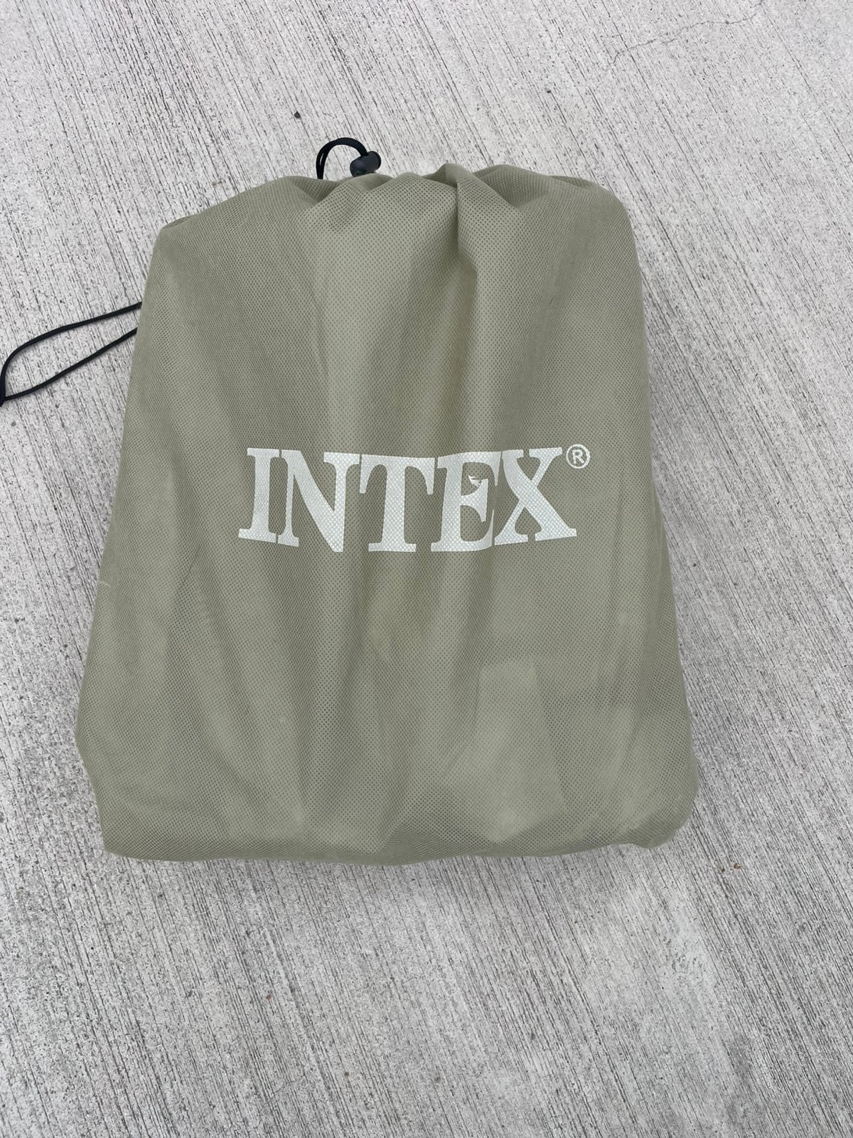 Intex peuter - kleuter logeerbed / kampeerbed, Ophalen of Verzenden, Zo goed als nieuw, 1-persoons
