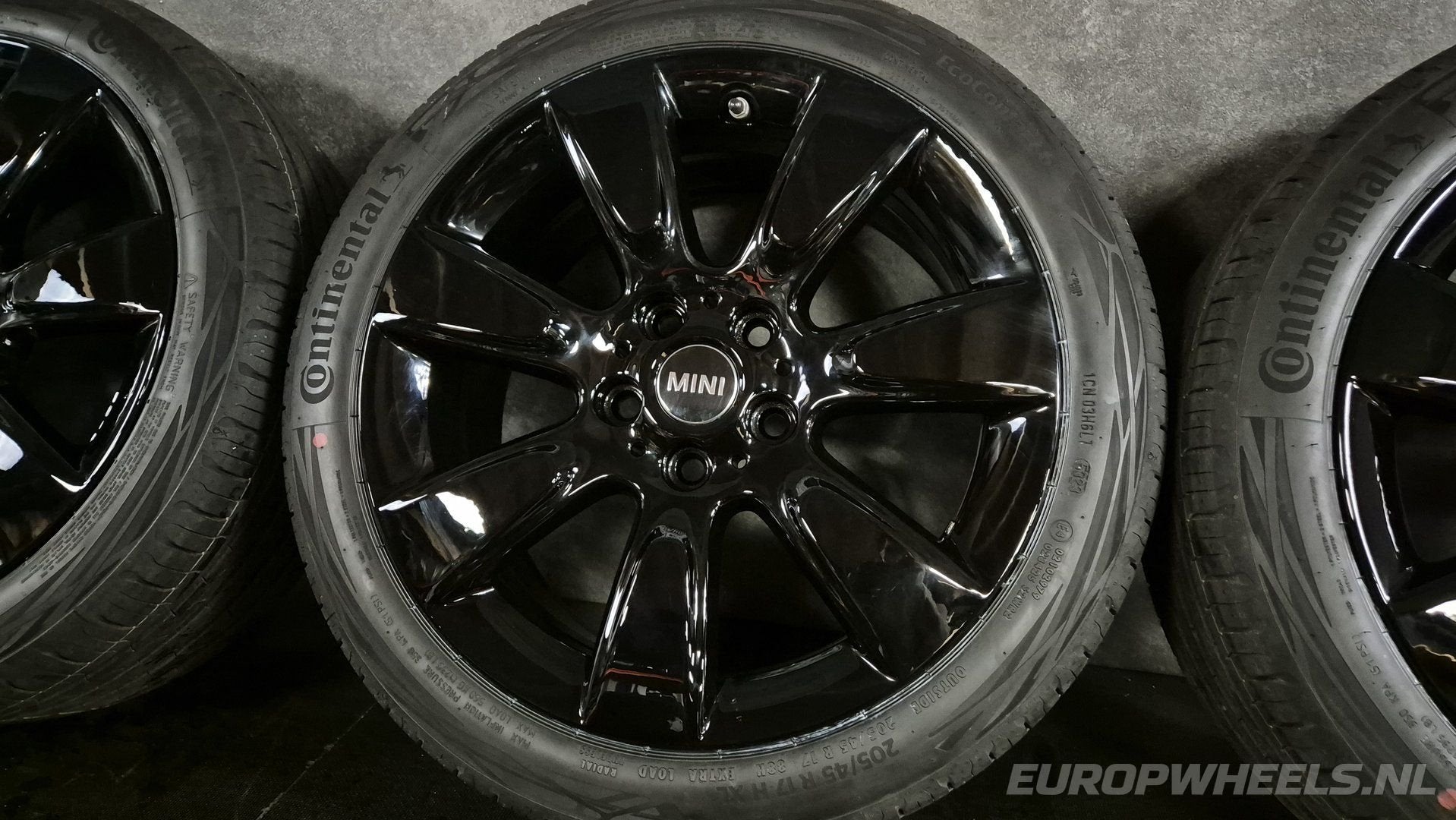 17 inch Mini velgen Clubman F54 F55 F56 JCW 528 zomerbanden, Auto-onderdelen, Gebruikt, -, -, Banden en Velgen