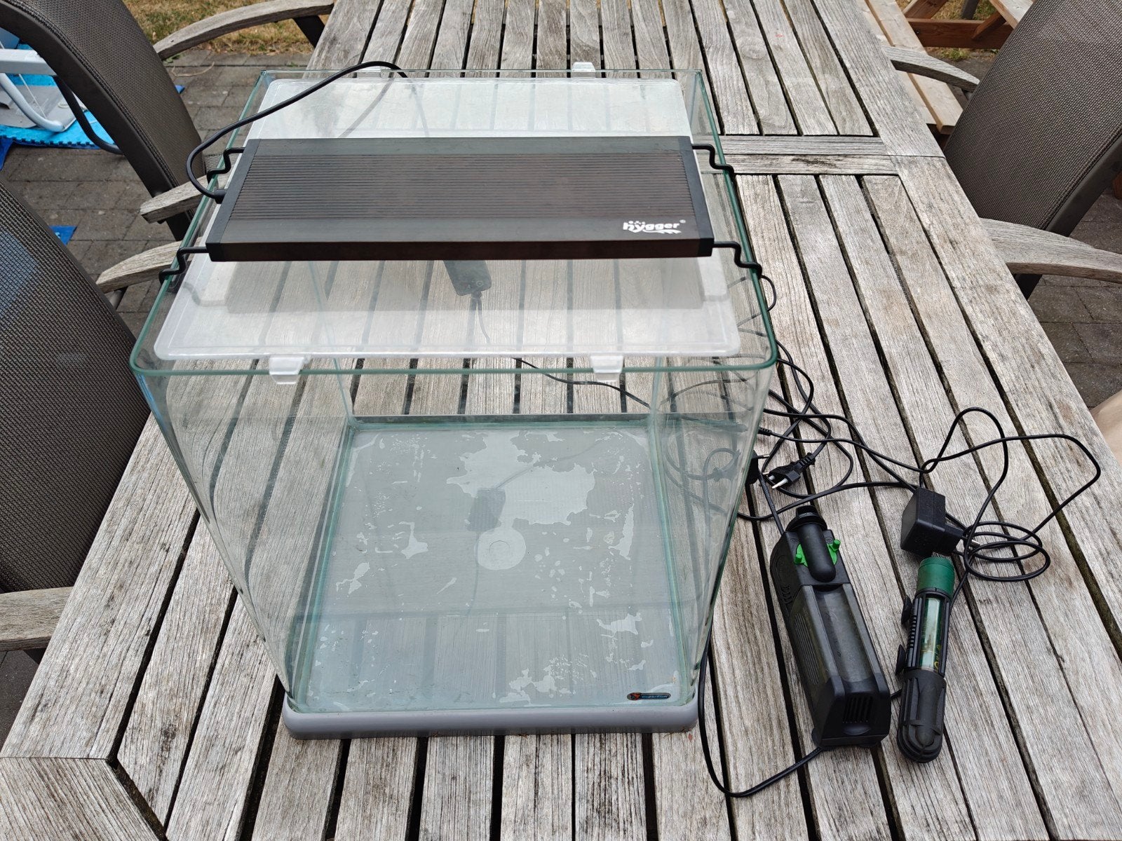 Aquarium met toebehoren b30xl30xh35, Ophalen