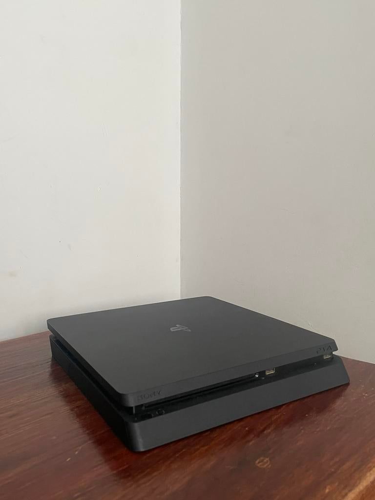 PlayStation 4/playStation 4 Pro, Consoles de jeu & Jeux vidéo, Consoles de jeu | Sony PlayStation 4, Sans contrôleur, Enlèvement
