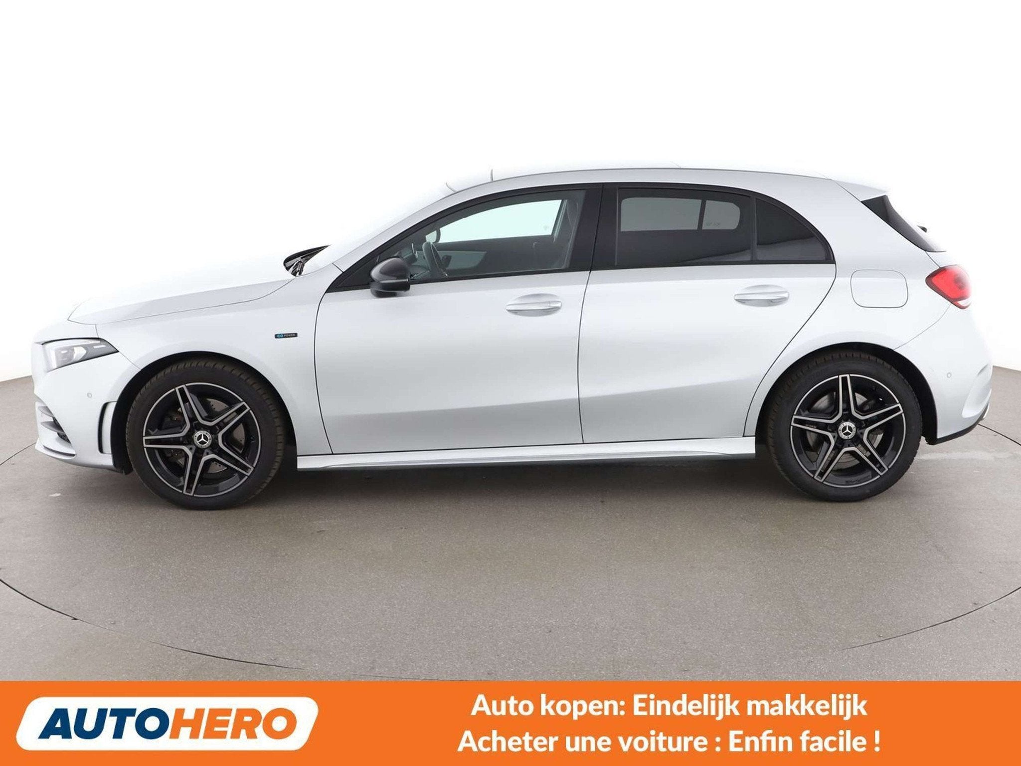 Mercedes-Benz A-Klasse 250 A 250e AMG Line (bj 2021), Auto's, Mercedes-Benz, Gebruikt, 31 g/km, 5 deurs, Hybride Elektrisch/Benzine