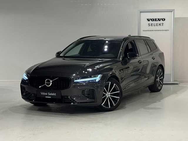 Volvo V60 T6 Recharge Dark Plus + electr trekhaak, Auto's, Volvo, Automaat, Euro 6, 1969 cc, 18 g/km