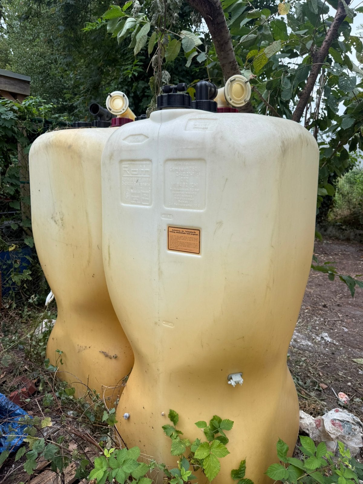 Mazout tank of regenton tank, Ophalen