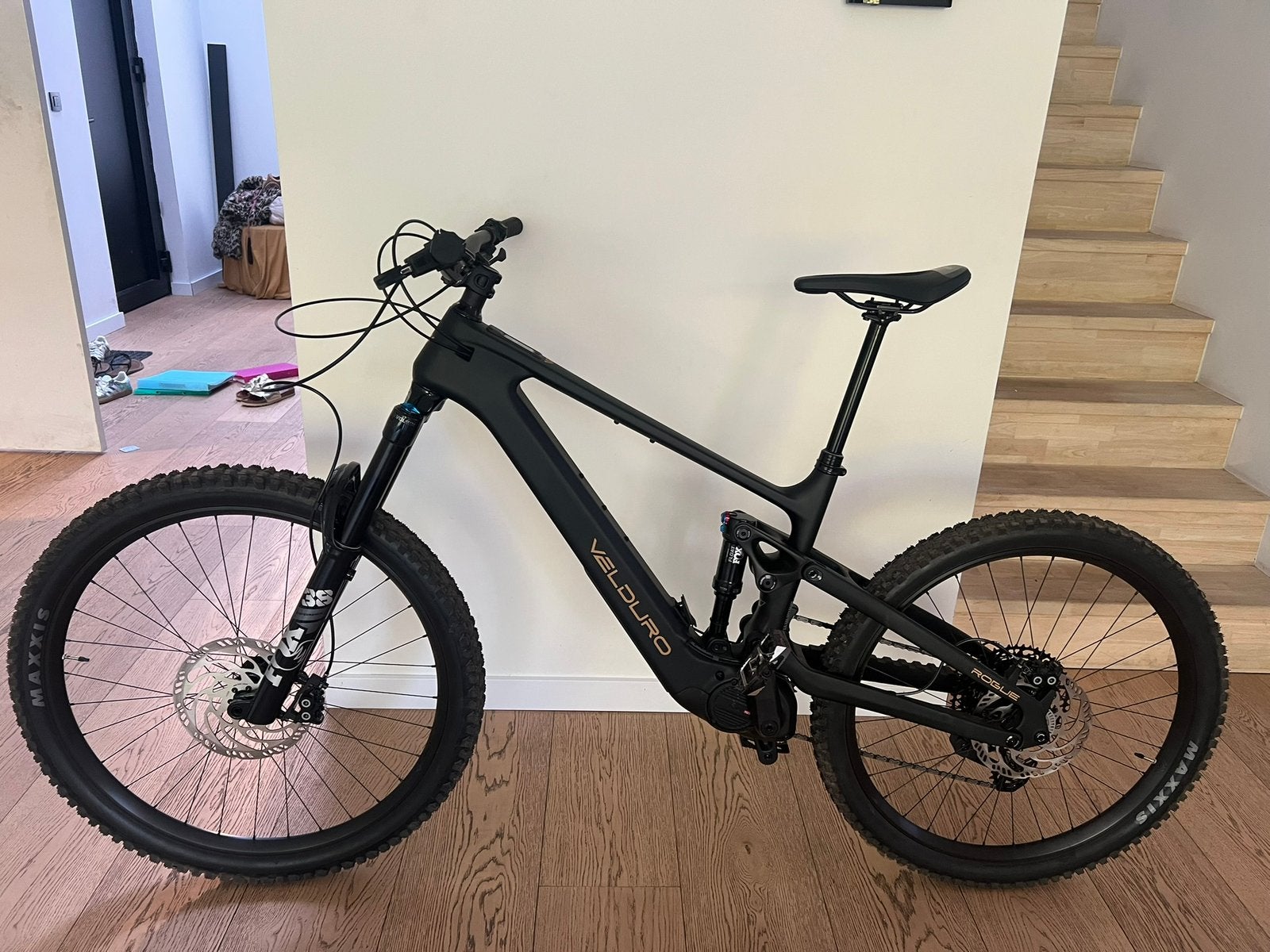 Velduro Rogue X maat L met Avinox M2s, Vélos & Vélomoteurs, Vélos | VTT & Mountainbikes, Autres marques, Comme neuf, Enlèvement