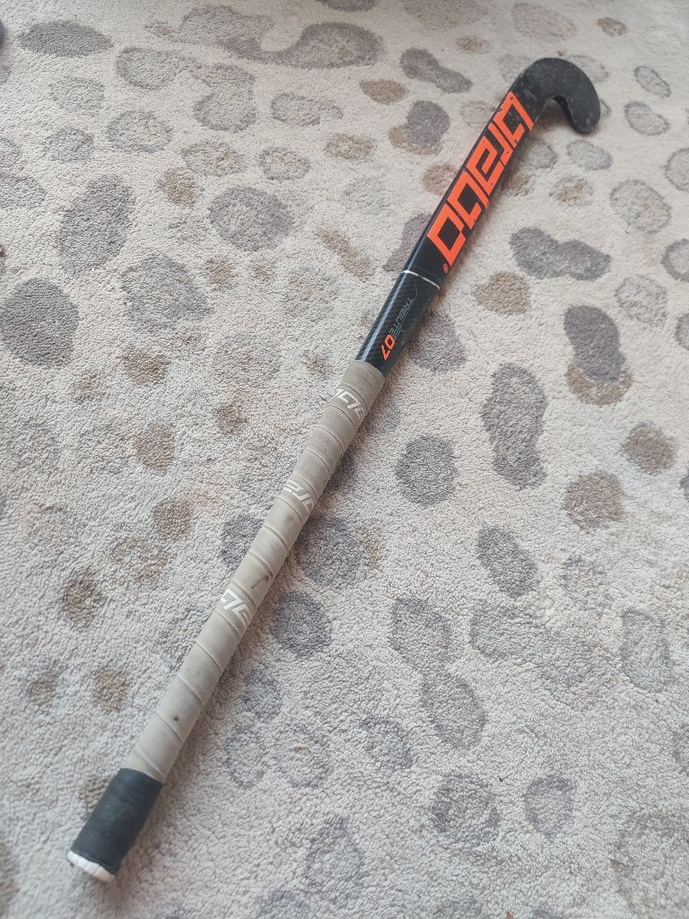 Brabo Tribute 07, 70% carbon hockeystick 36,5", Sport en Fitness, Hockey, Ophalen, Gebruikt, Stick