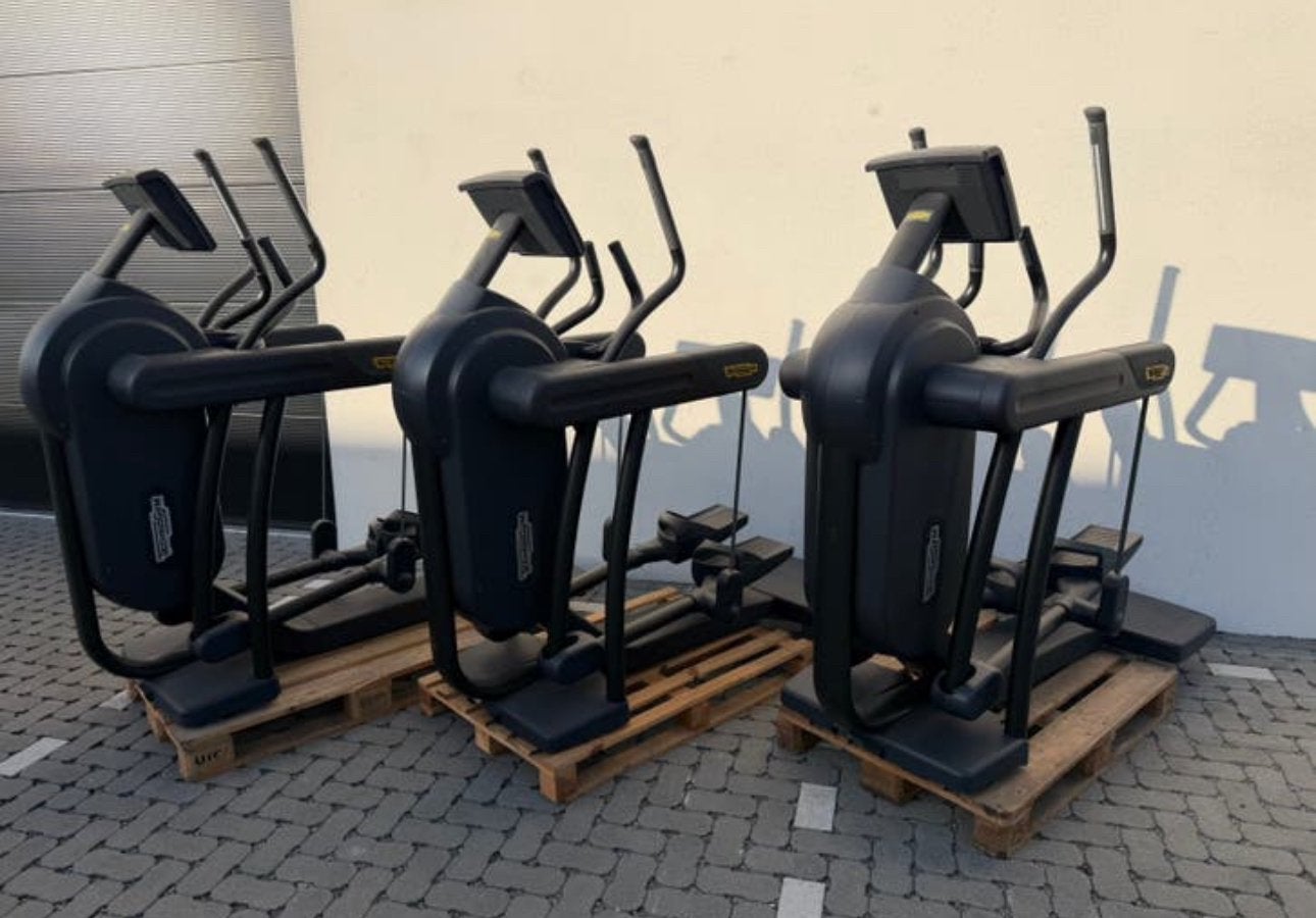 Vélo elliptique Technogym Vario Excite 1000 édition noire, Sports & Fitness, Enlèvement, Comme neuf
