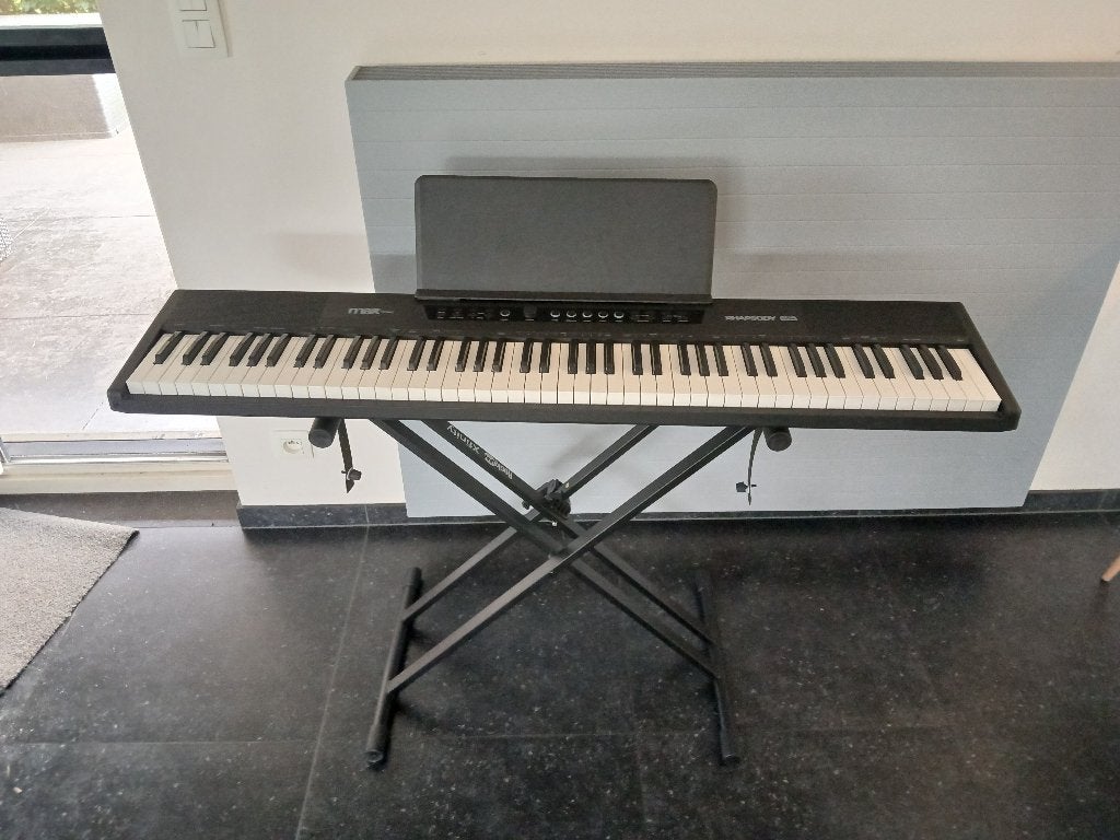 MAX RhapsodyDP88+ standaard + pianozak, nog 1 jaar garantie, Ophalen, Zwart, Digitaal, Zo goed als nieuw