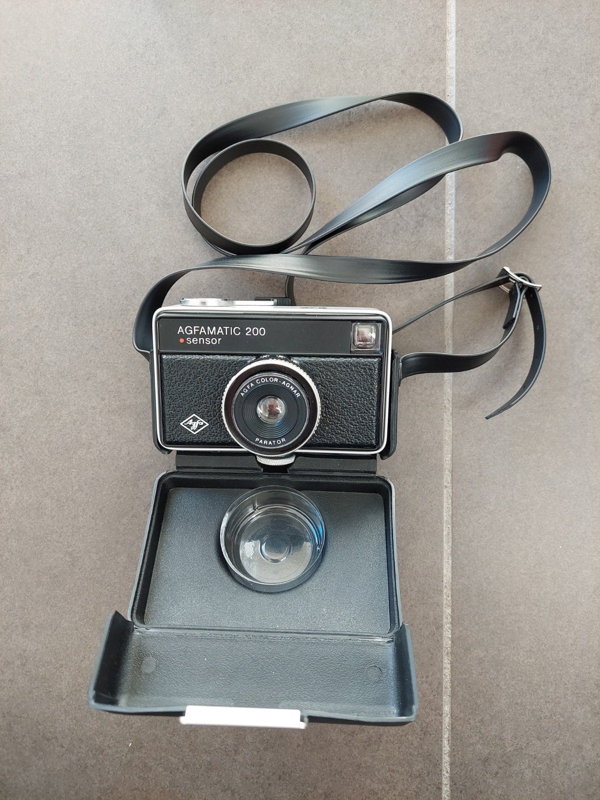 Agfamatic 200 sensor camera, Enlèvement