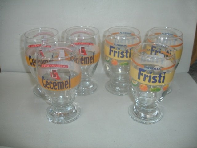 3 + 3 glazen Fristi en Cécémel voor € 3,00, Ophalen of Verzenden, Nieuw, Frisdrankglas