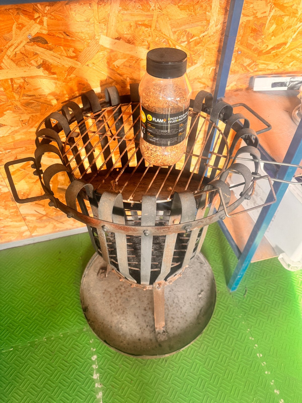 Vuurkorf met barbecue rooster, Enlèvement, Utilisé, Foyer
