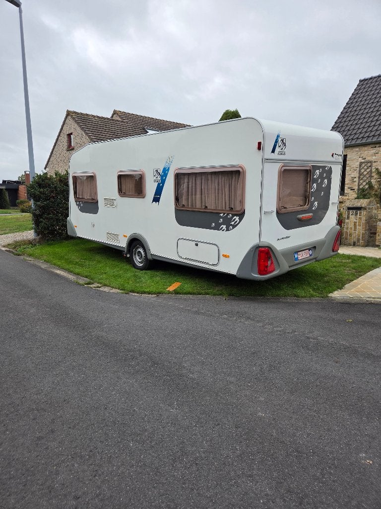Caravane Knaus Eurostar 500TF 2001, Poêle, 5 à 6 mètres, Particulier, Siège standard