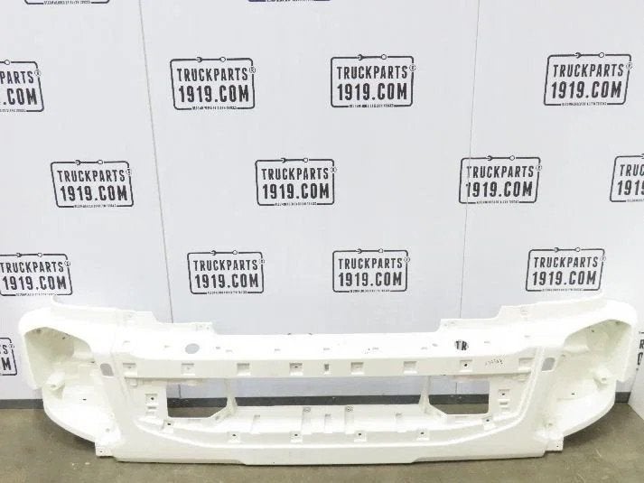 Volvo Body & Chassis Parts Bumper Volvo FL, Enlèvement, Utilisé, Volvo, Carrosserie et Tôlerie