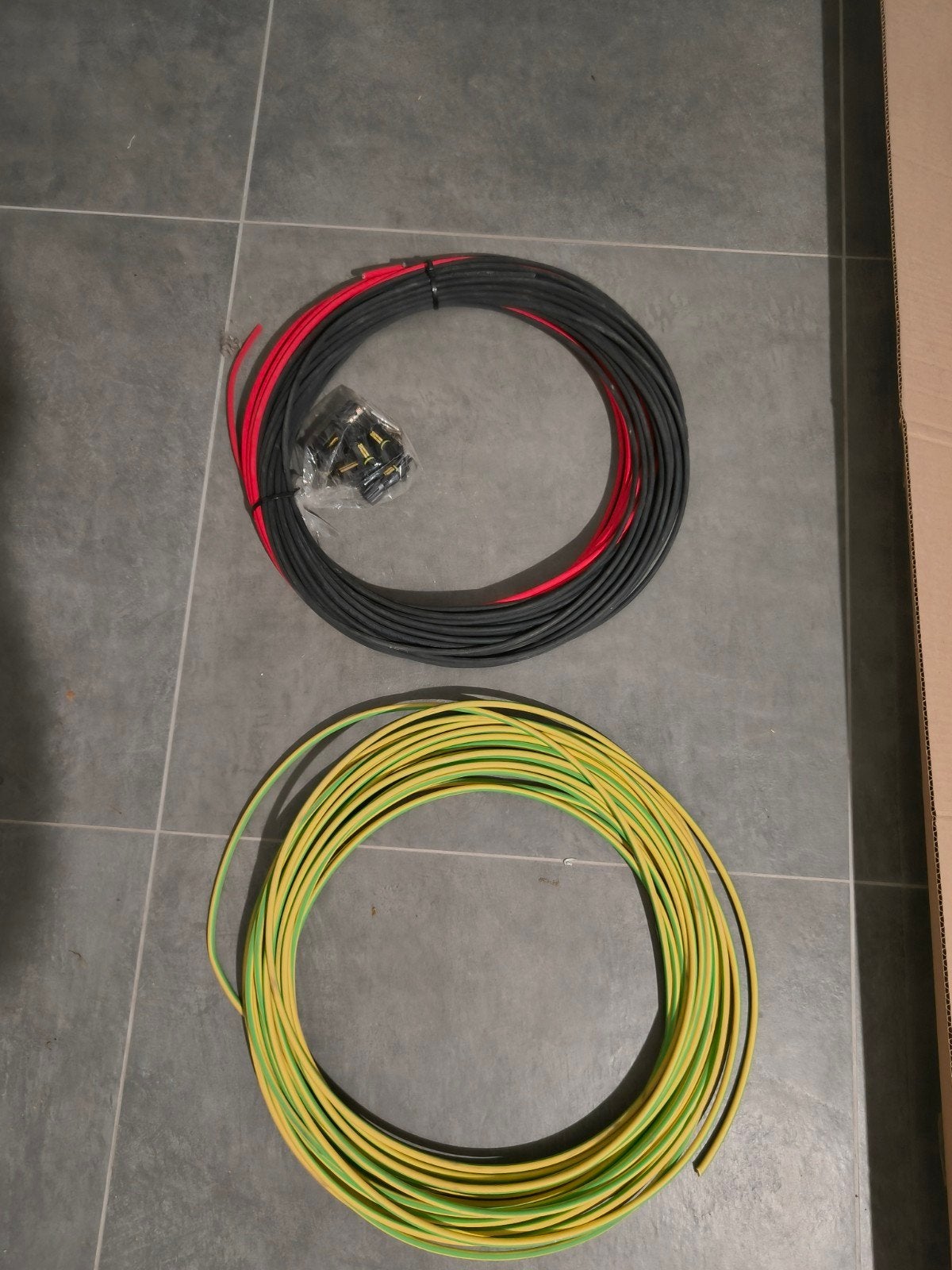 Aansluitkabels + connectoren voor zonnepanelen, Ophalen, Nieuw