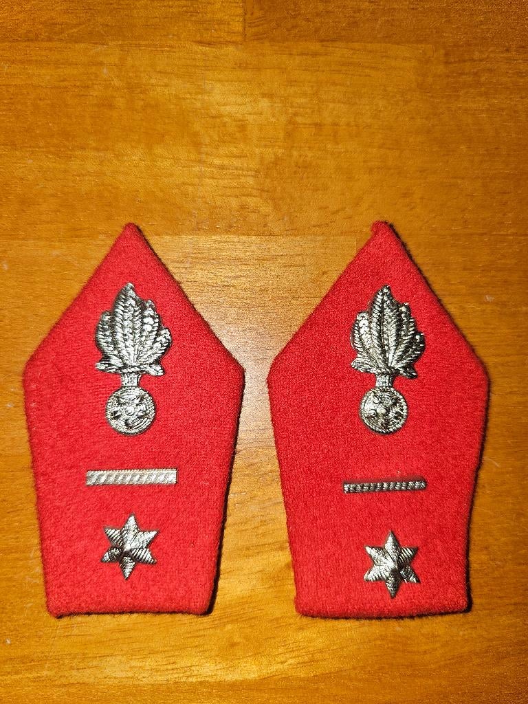 Rijkswacht kraagspiegel adjudant 1e klas 2, Verzamelen, Ophalen of Verzenden, Rijkswacht, Embleem of Badge
