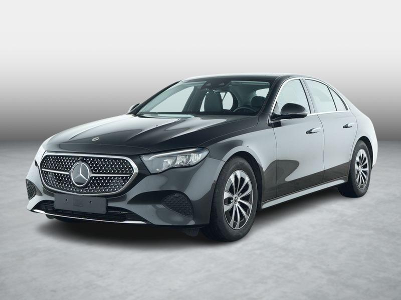 Mercedes-Benz E-klasse E 200 Business Line, Automaat, 4 deurs, Gebruikt, Zwart