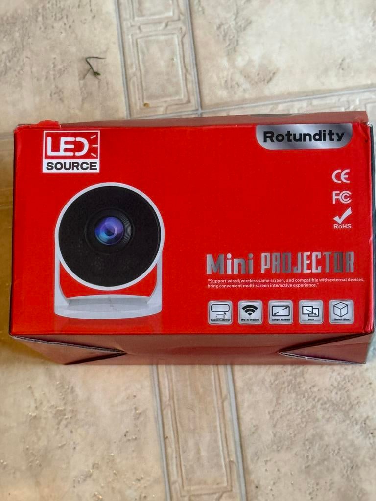 Mini-retroprojector in nieuwstaat., Audio, Tv en Foto, Beamers, Ophalen, Nieuw