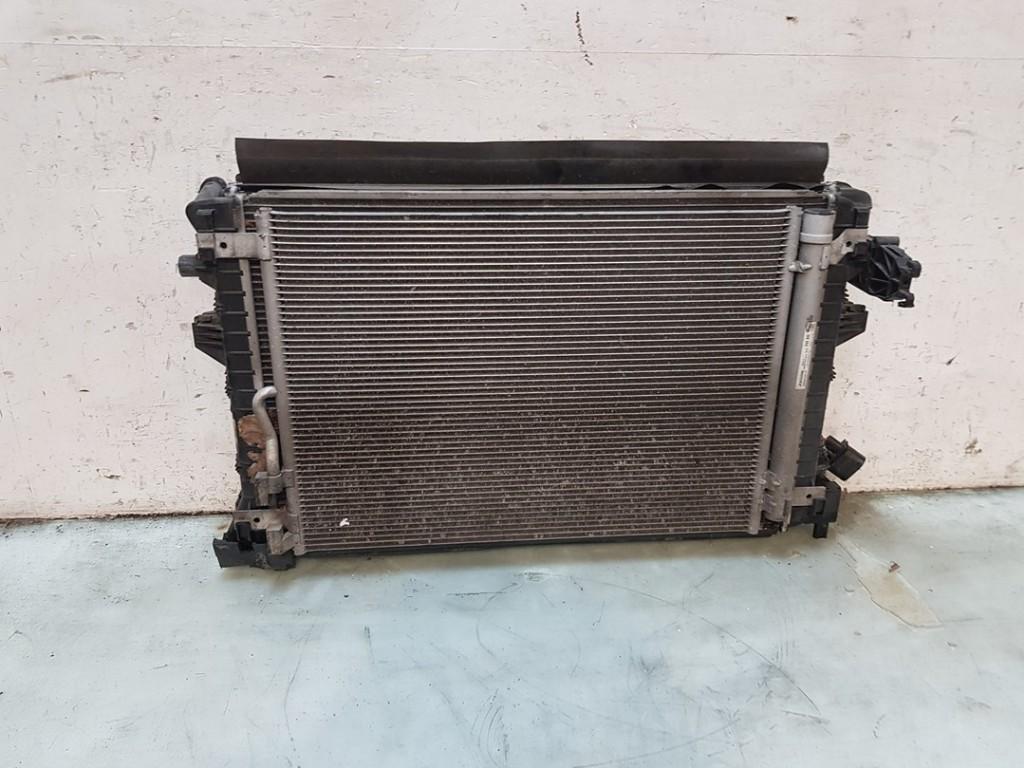 RADIATEUR COMPLET Volkswagen Golf VIII (CD1) (01-2019/-), Autos : Pièces & Accessoires, Utilisé, Volkswagen