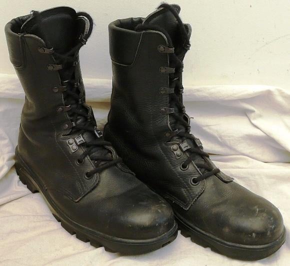 Schoenen / Laarzen, M92 Veiligheid, maat: 44M, KL, 1990s.(1), Verzamelen, Militaria | Algemeen, Ophalen of Verzenden, Landmacht