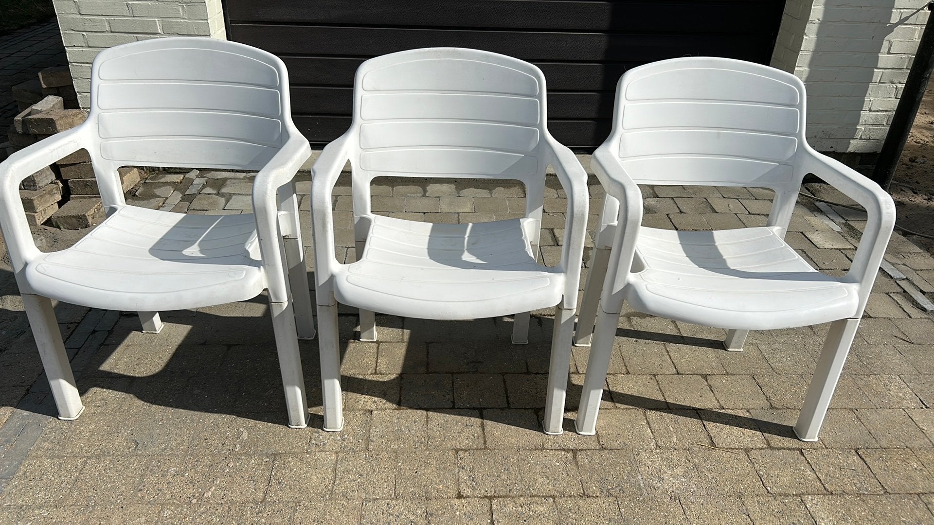 Plastic tuinstoelen (3 stuks), Tuin en Terras, Ophalen, Gebruikt, Kunststof