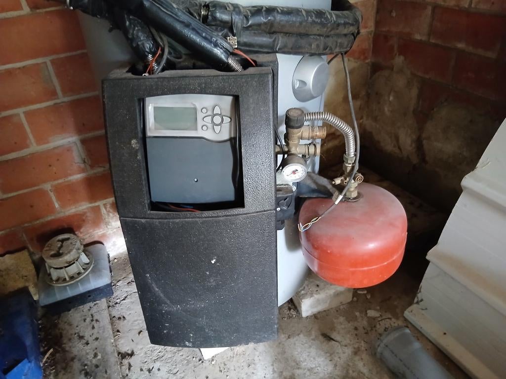 Zonneboiler, Doe-het-zelf en Bouw, Chauffageketels en Boilers, 100 liter of meer, Ophalen, Zo goed als nieuw, Boiler