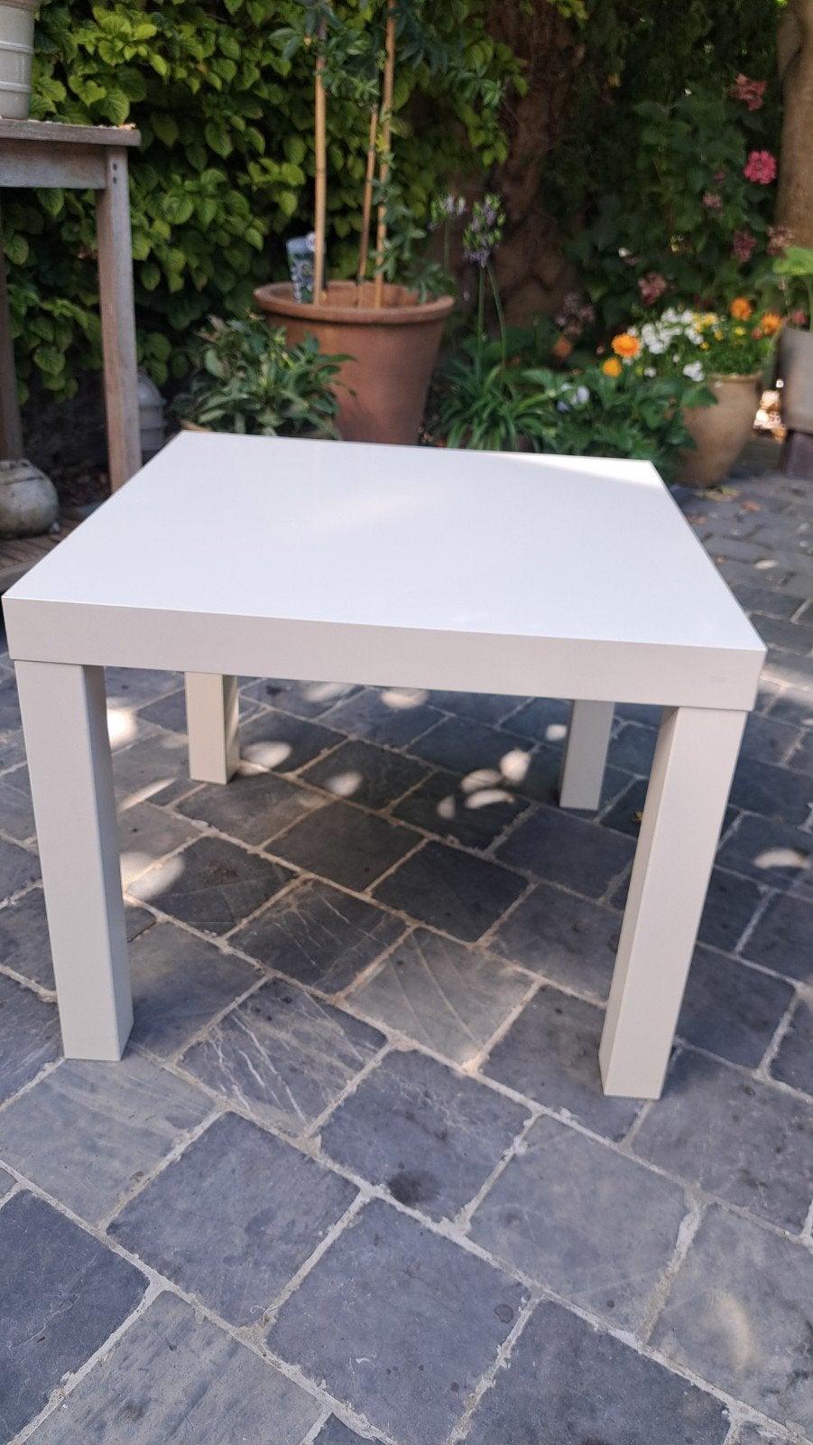 GRATIS Ikea Lack tafeltje wit, Huis en Inrichting, Tafels | Bijzettafels, Minder dan 55 cm, Gebruikt, Vierkant, Modern