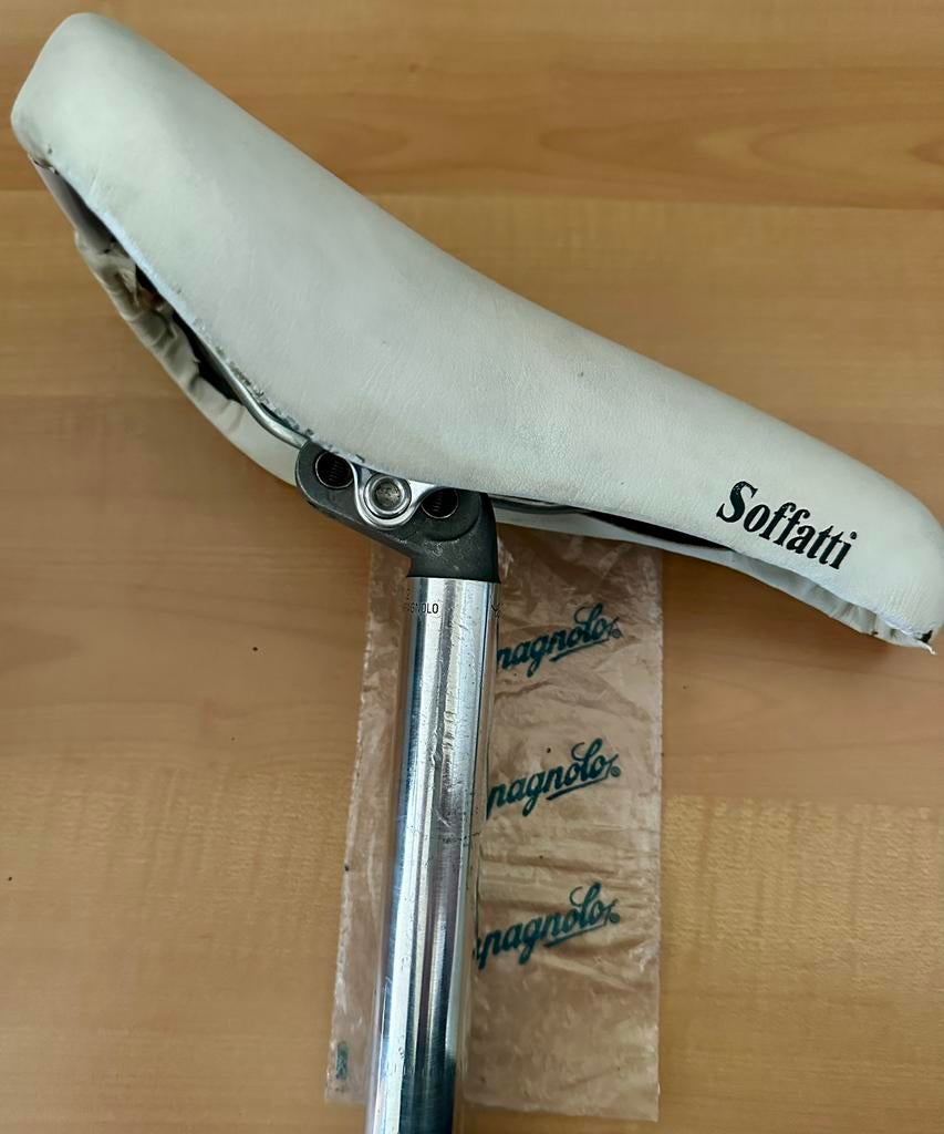 Vintage Campagnolo zadelpen 27.2mm met gratis zadel, Fietsen en Brommers, Fietsonderdelen, Gebruikt, Zadel, Aluminium, Oldtimerfiets