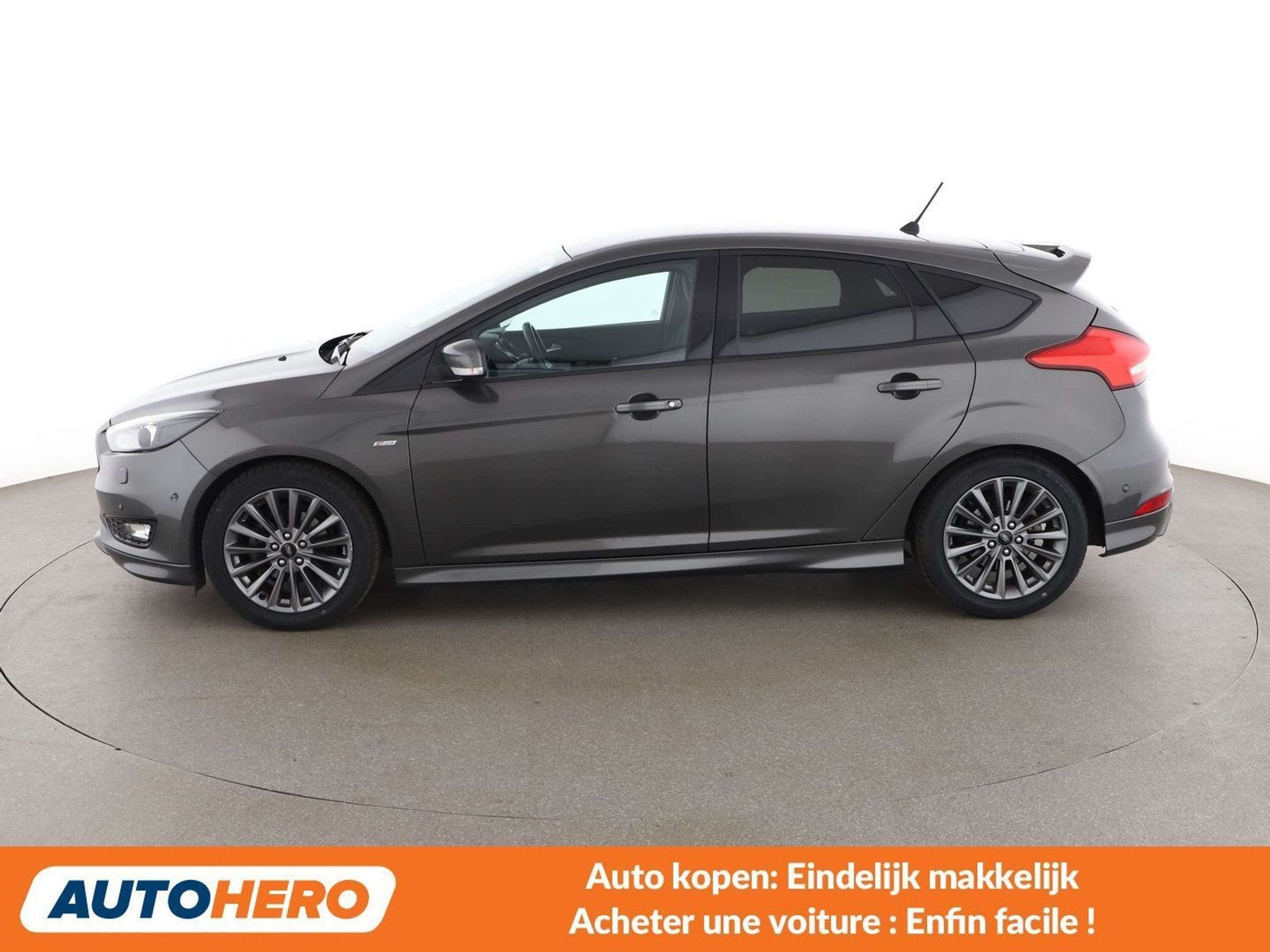 Ford Focus 1.5 TDCi ST-Line (année de construction 2018), Focus, Argent ou Gris, Achat, Boîte manuelle