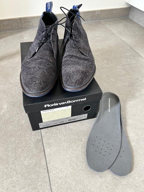 Schoenen heren Floris vanBommel - veterboot darkgrey suede, Vêtements | Hommes, Chaussures, Bottes, Floris van Bommel, Comme neuf