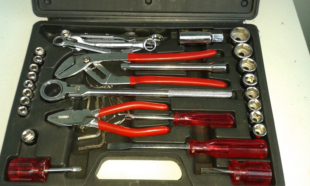 de nouveaux outils dans un étui, Enlèvement, Neuf