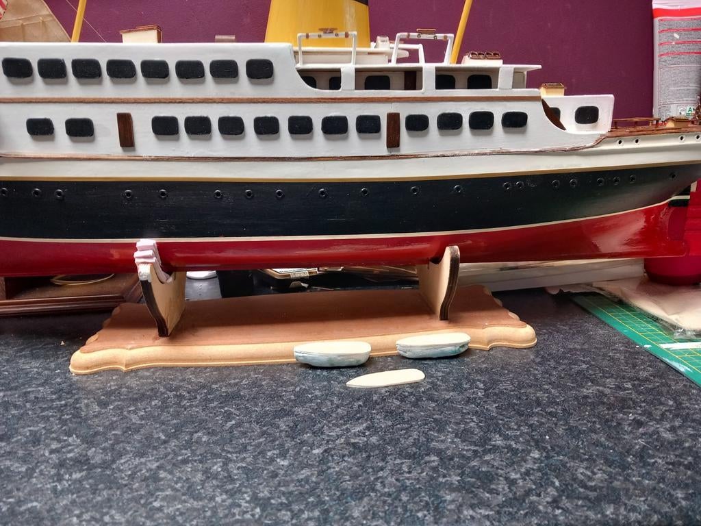 Maquette de navire Ferry, Enlèvement