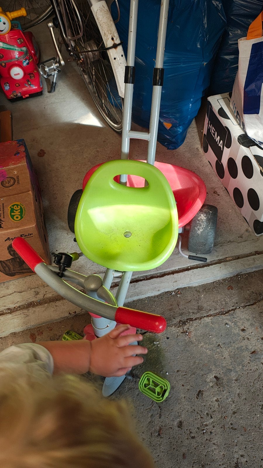 kinderfiets., Enlèvement