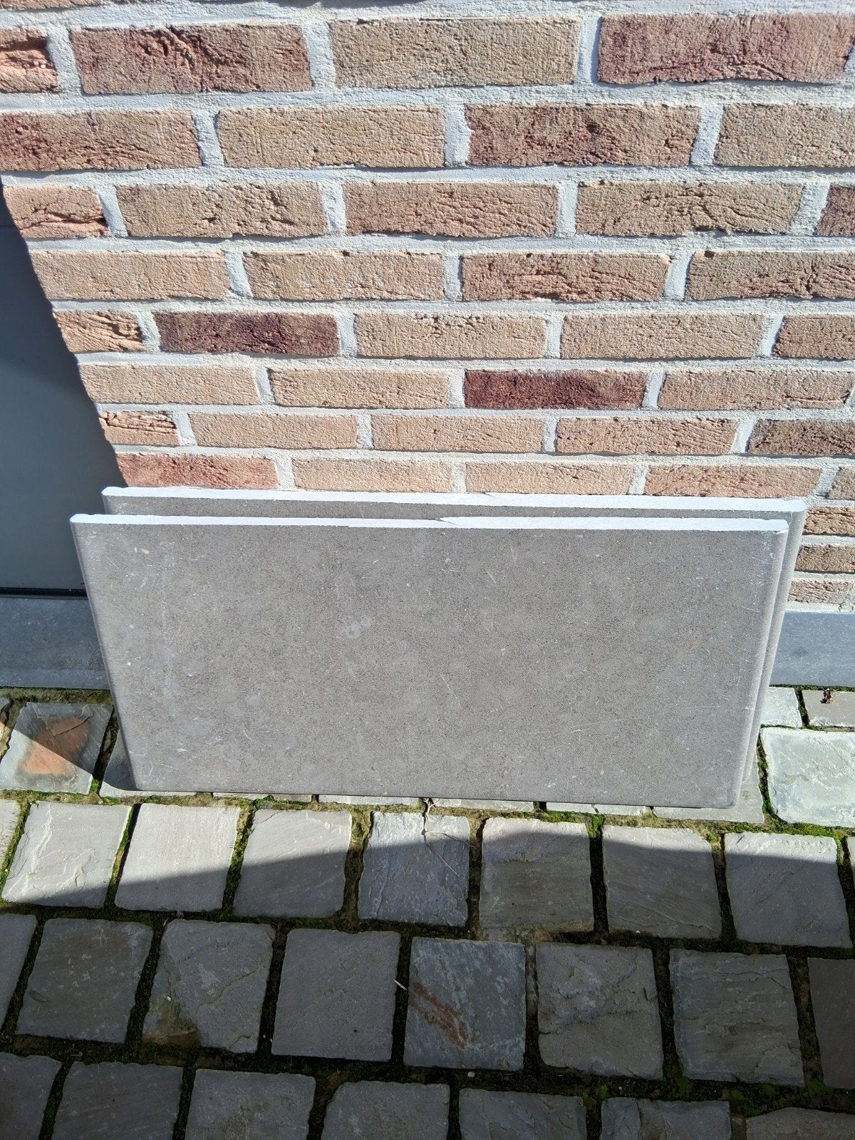 2 stukken arduin, Ophalen of Verzenden