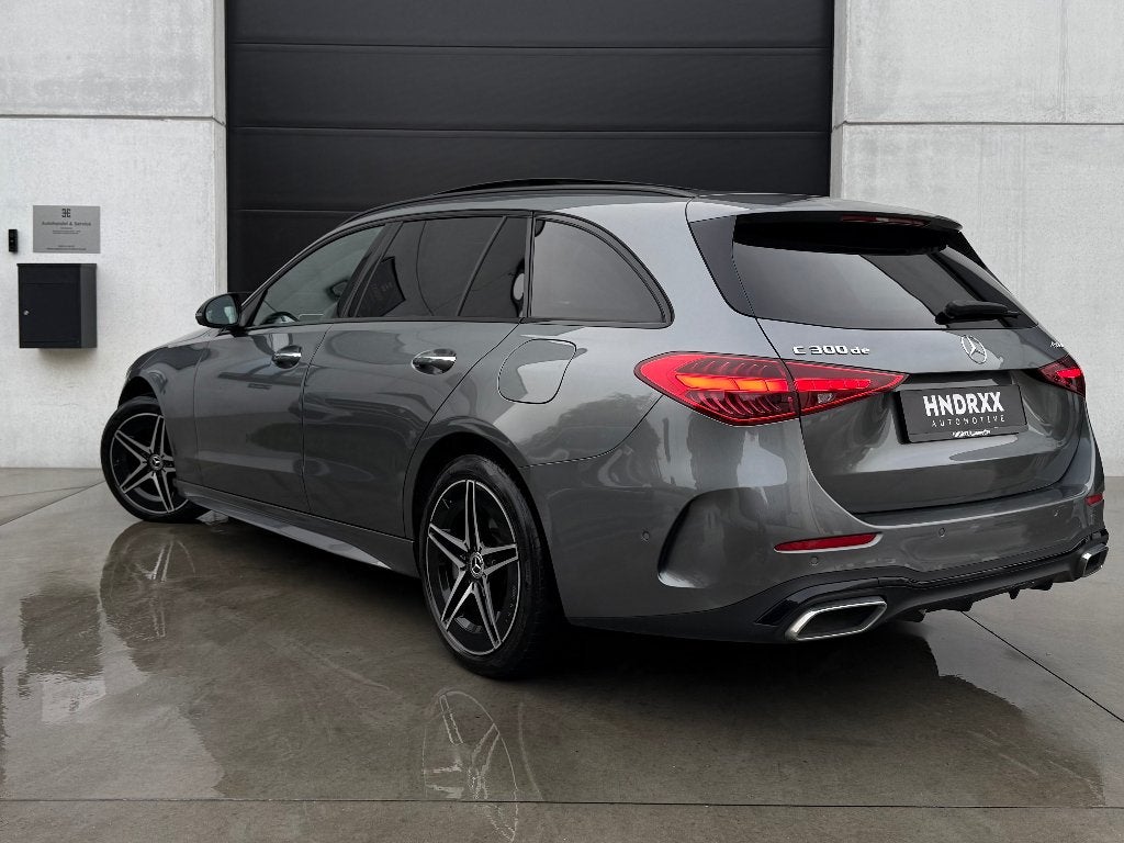 Mercedes-Benz C300de 4MATIC |AMG|PANO|360|DSTRNIC|CARPLAY, Auto's, Automaat, Dealer onderhouden, 230 kW, 1800 kg