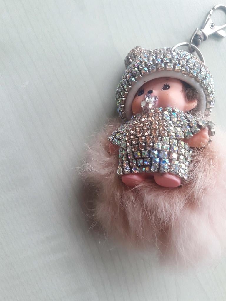 Mon chichi op pluchen bol met sleutelhanger., Verzamelen, Ophalen of Verzenden, Zo goed als nieuw
