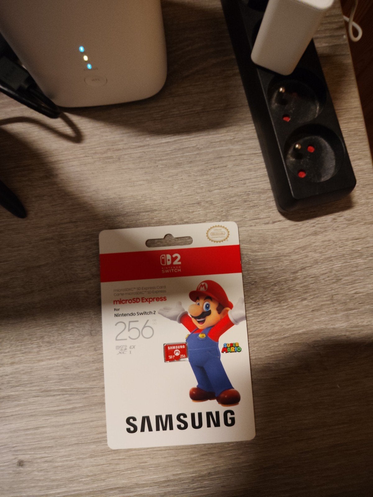 je vend carte sd switch 2, Consoles de jeu & Jeux vidéo, Enlèvement, Utilisé